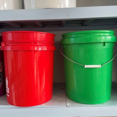 Vasche di polipropilene personalizzate 3L 4L 5L 8L 10L contenitore secchio di plastica con coperchio