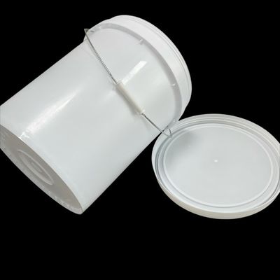 Bottine di plastica da 5 galloni con coperchio a vite e accessori a manico