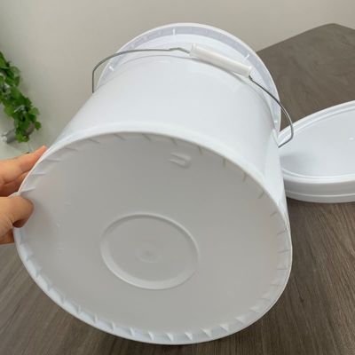 1Spessore da 0,0 a 2,5 mm Plastico rotondo secchio da 5 galloni con coperchio avvitato