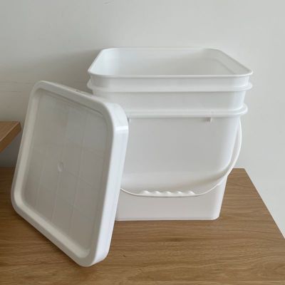 1L 2L 3L 4L 5L 6L 7L 8L 10L Barattolo di plastica quadrato con logo stampato a colori personalizzato