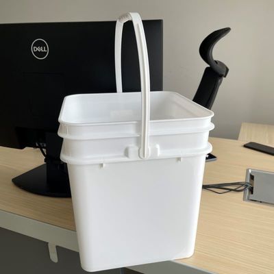 3L 4L 10L PP secchi quadrati di plastica con coperchio per la personalizzazione di qualità alimentare personalizzata