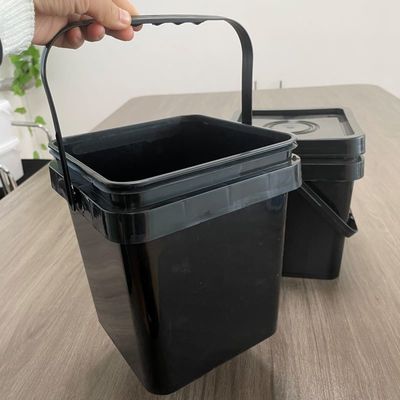 4L 5L 6L 8L secchi quadrati di plastica con manico quadrato o rotondo