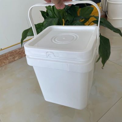 Stampa a schermo quadrato secchio di plastica con coperchio e maniglia