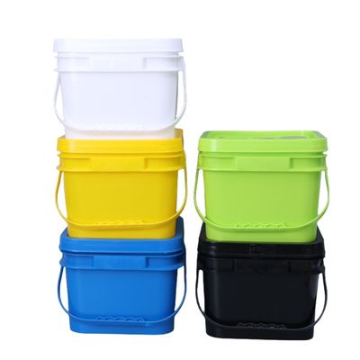 Scafo di plastica quadrata con coperchio durevole e soluzione di stoccaggio