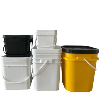 Scafo di plastica quadrata con coperchio durevole e soluzione di stoccaggio