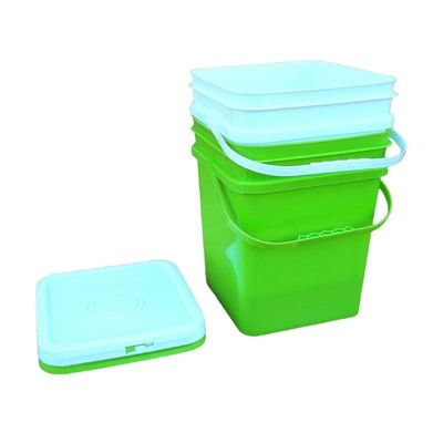 Accessori in polipropilene secchi quadrati di plastica 2 galloni 4 galloni secchi quadrati con coperchio e manico