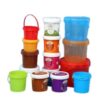 Botti di plastica rotondi per uso alimentare da 500 ml a 750 ml, da 1 litro e 1,5 litri, con coperchio e maniglia