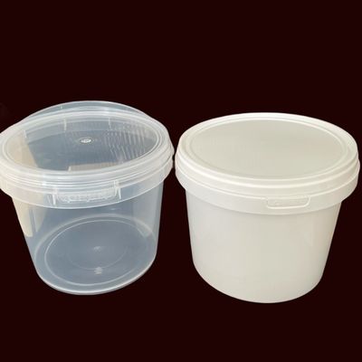 Materiale polipropilene Contenitore alimentare rotondo o quadrato 3L 5L con coperchio Bottile di plastica