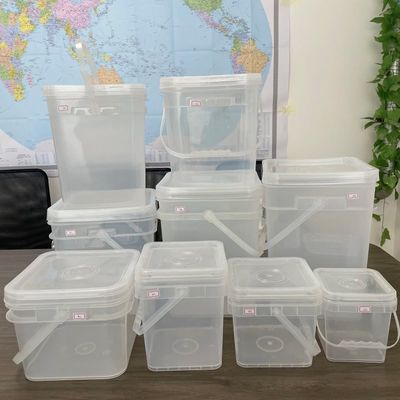Bottile quadrato da 15 litri per lo stoccaggio e il trasporto dei materiali