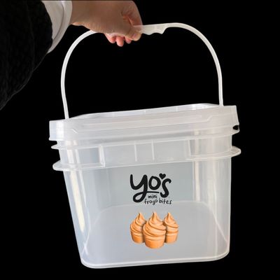 Contenitore di plastica di 2,5 galloni, utensile durevole, secchio quadrato con coperchio