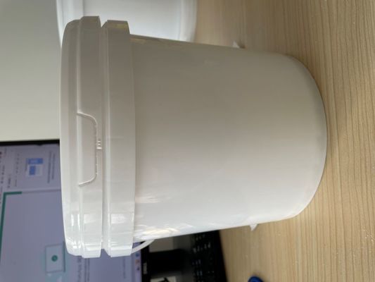 Prodotti chimici 1.5L/2L/3L/5L/10L/20L/25L/40L secchio di plastica rettangolare con coperchio e maniglia