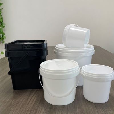 Ottieni il tuo secchio di plastica bianco da 5 galloni con coperchio da Plastic Bucket GAP/ISO/FDA Certified