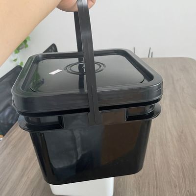 Bottile di plastica sicuro per alimenti 1L - 25L Bottile con coperchio temperato